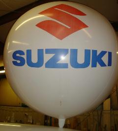 giant balloon with Suzuki logo